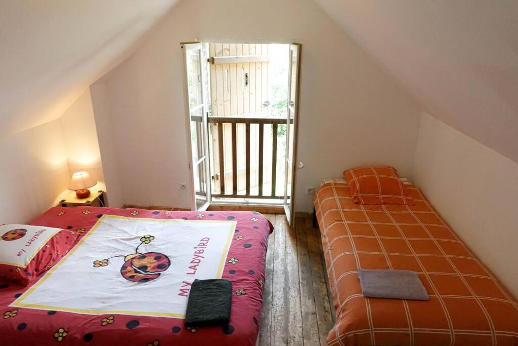 Gite Au Coeur D'Une Residence D'Artiste Saint-Aubin-de-Bonneval Eksteriør billede