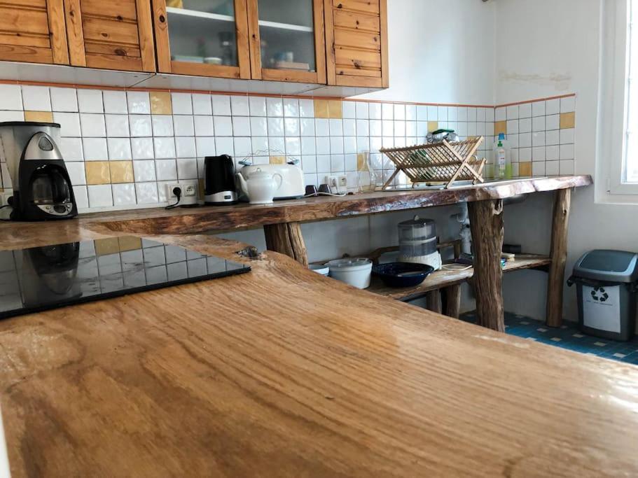 Gite Au Coeur D'Une Residence D'Artiste Saint-Aubin-de-Bonneval Eksteriør billede