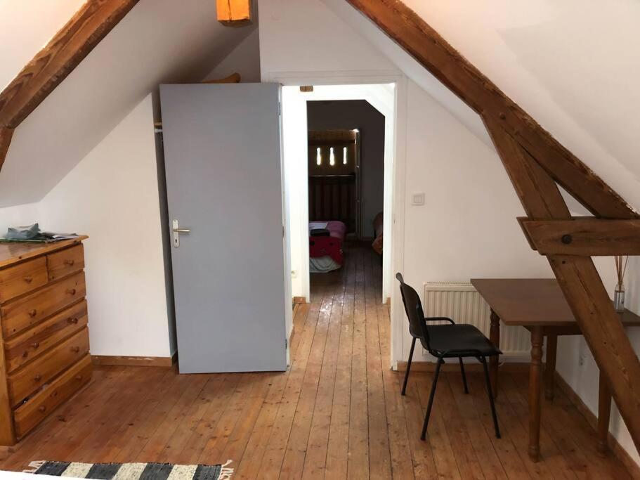 Gite Au Coeur D'Une Residence D'Artiste Saint-Aubin-de-Bonneval Eksteriør billede